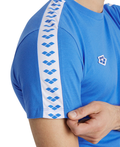 Arena  M  T-Shirt Team