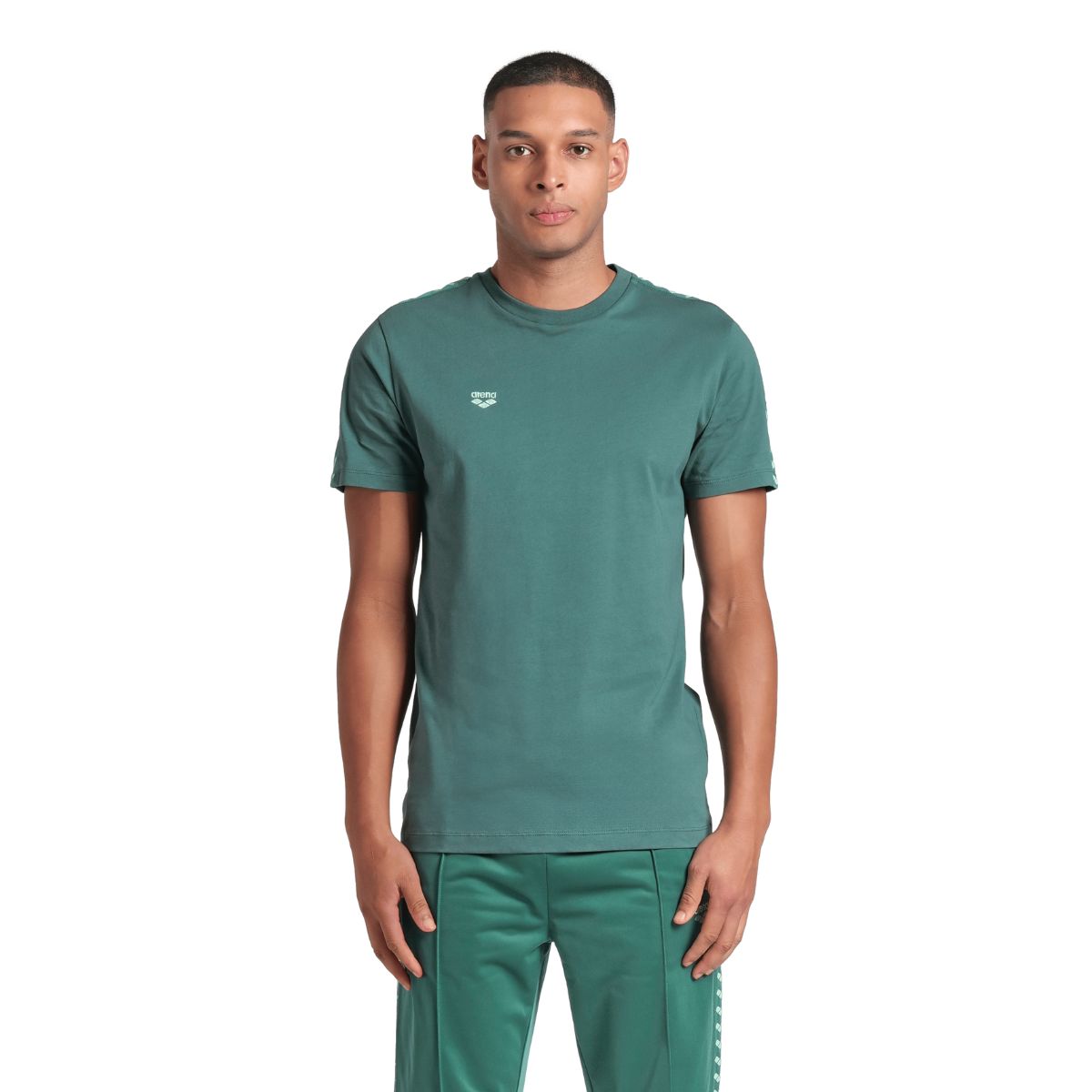 Arena  M  T-Shirt Team