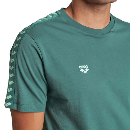 Arena  M  T-Shirt Team